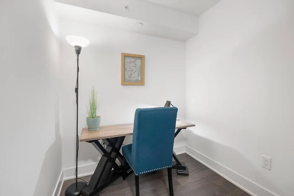 Appartement The Royal Nest In Downtown Toronto!